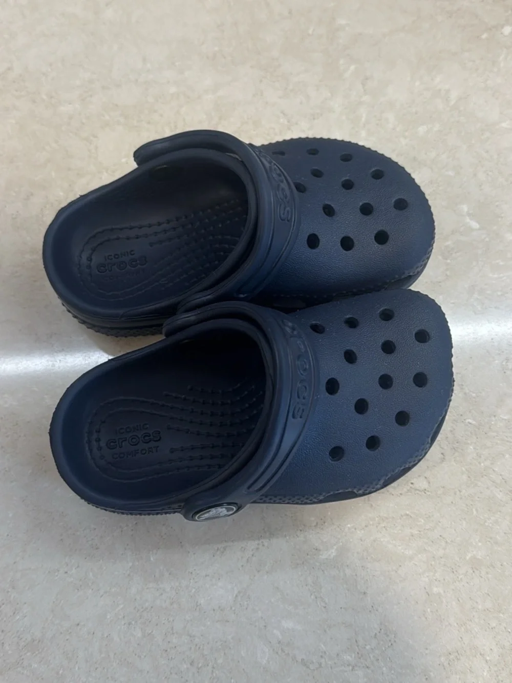 Crocs Toddler 6C Classic Clog - Navy Blue
